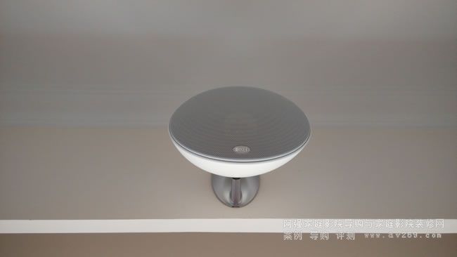 KEF E305